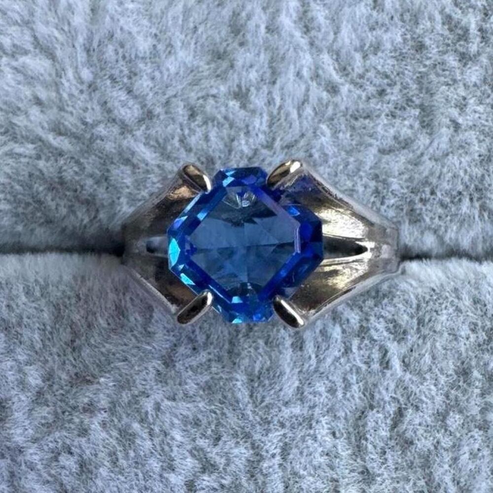 Unbranded Women's Blue and Silver Jewellery